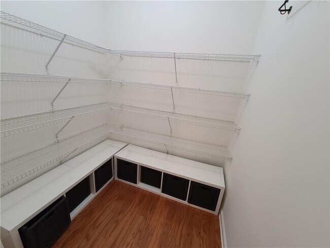 Foto del edificio - 3842 Coventry Park Ln