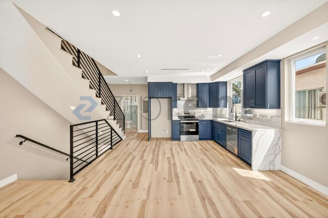 Foto del edificio - 227 N Burlington Ave