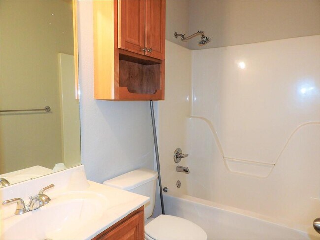 Foto del edificio - 1204 N 22nd Pl