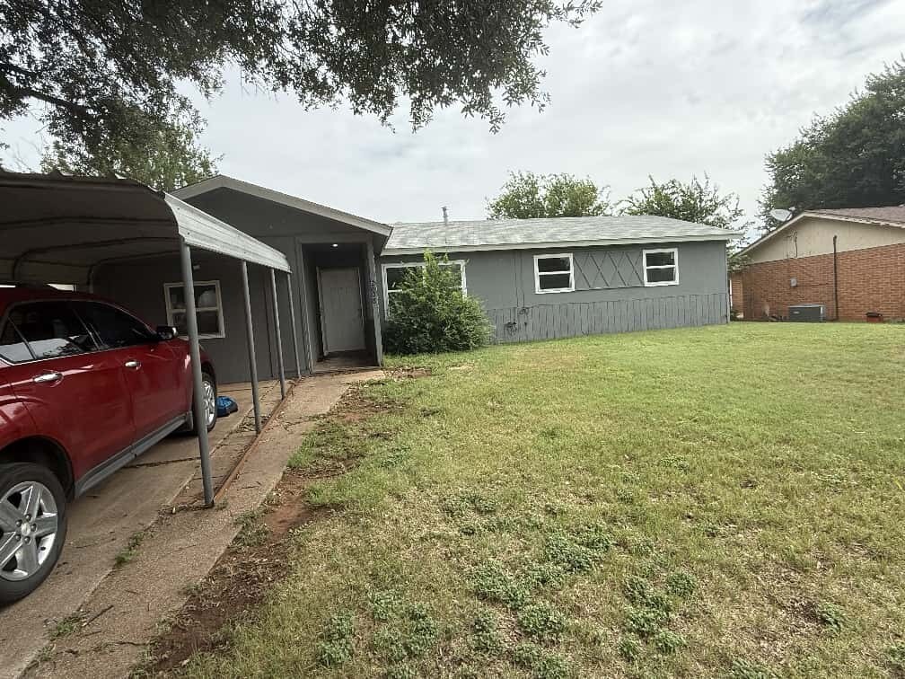 Primary Photo - 2808 Park View Dr