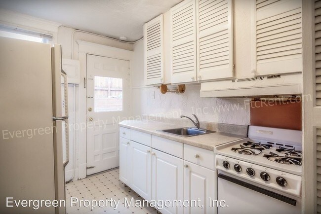 Foto del edificio - 326-332 W Myrtle St