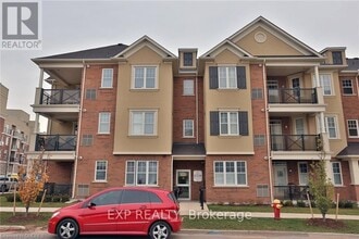 Building Photo - 2339 Sawgrass Dr