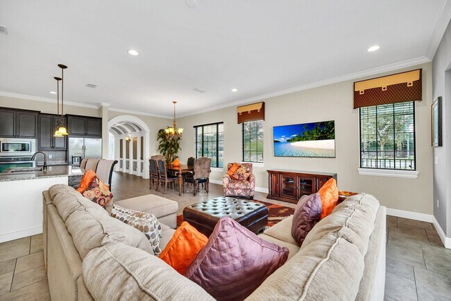 Building Photo - 970 Golden Bear Dr