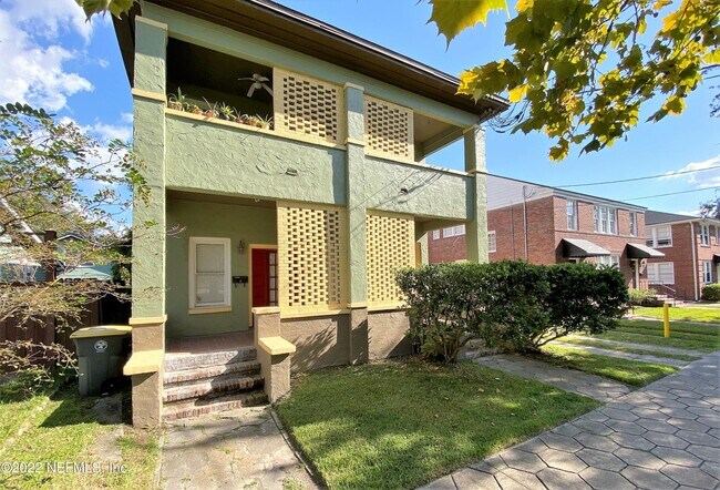 Building Photo - 2820 Herschel St