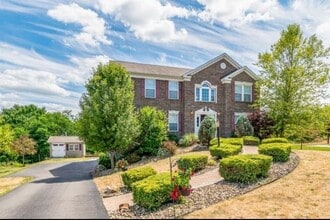 Building Photo - 149 Walnut Dr