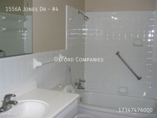 Foto del edificio - 1556A Jones Dr