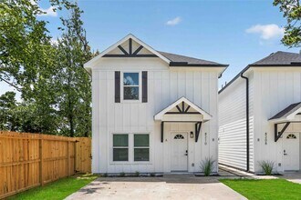 Building Photo - 8210 Sterlingshire St