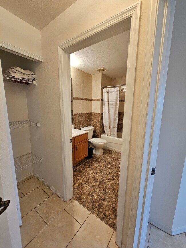 Building Photo - 12515 McGregor Blvd