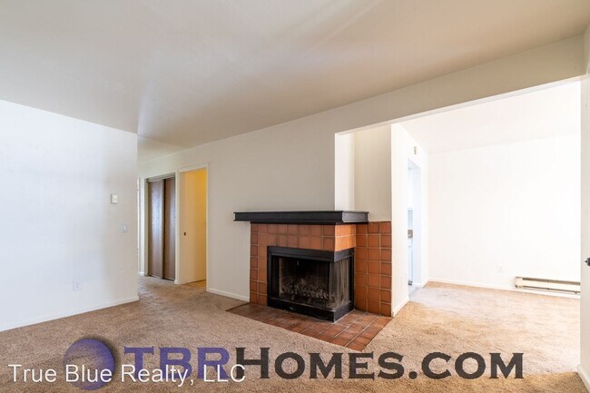 Building Photo - 2 br, 1 bath House - 7855 Barbara Ann Dr. ...