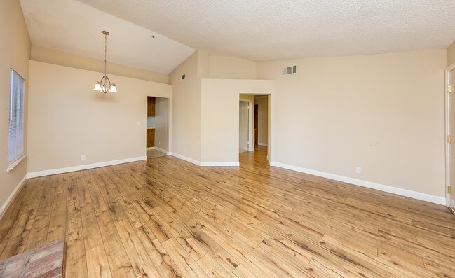 Building Photo - 343 Andrea Circle