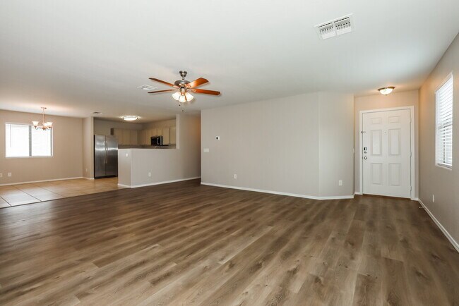 Building Photo - 1931 E Dust Devil Dr