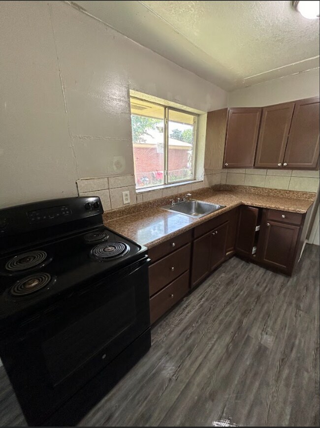Foto del edificio - Cute 4 Bedroom Home