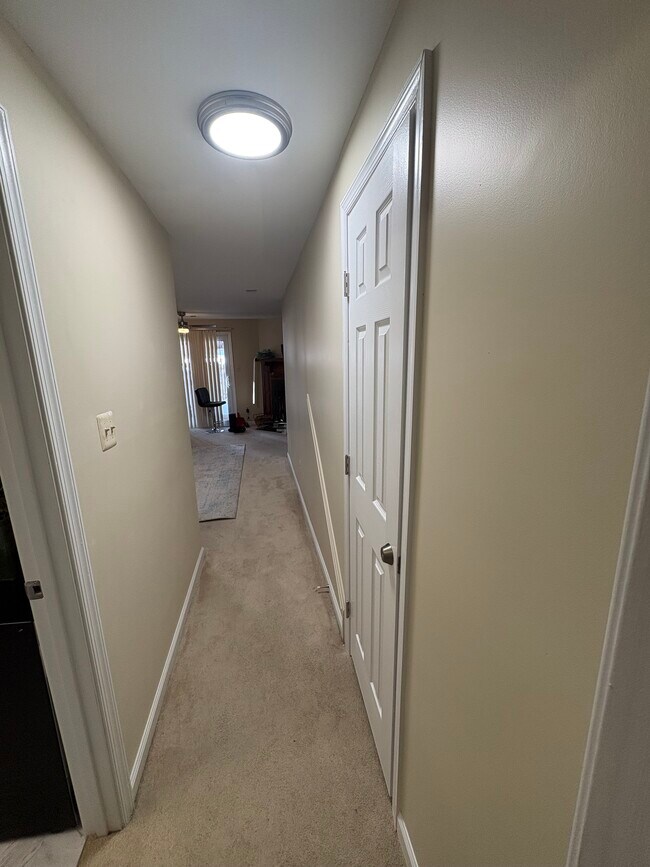 Foto del edificio - 8508 Laurel Oak Dr