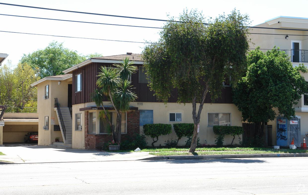 Primary Photo - 13740 Sherman Way