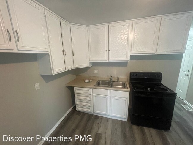 Foto del edificio - 3 br, 1 bath House - 9407 Rochelle Dr.