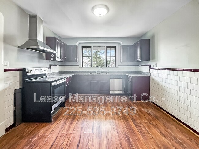 Foto del edificio - 418 Jung Blvd