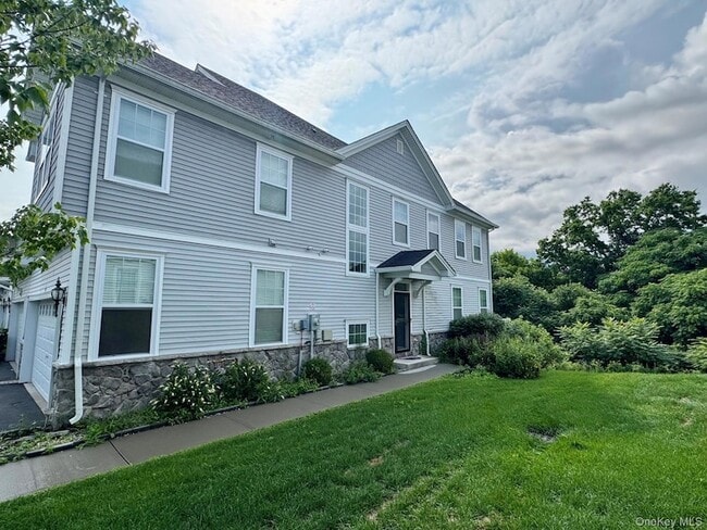 Building Photo - 95 Meadow View Dr