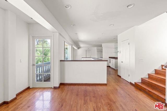 Building Photo - 3962 Oakfield Dr