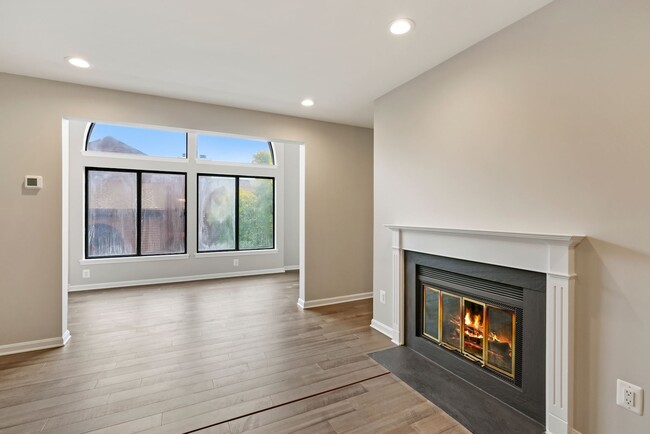 Foto del edificio - 2815 Lee Oaks Ct