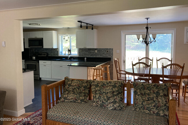 Building Photo - 157 Louden Rd