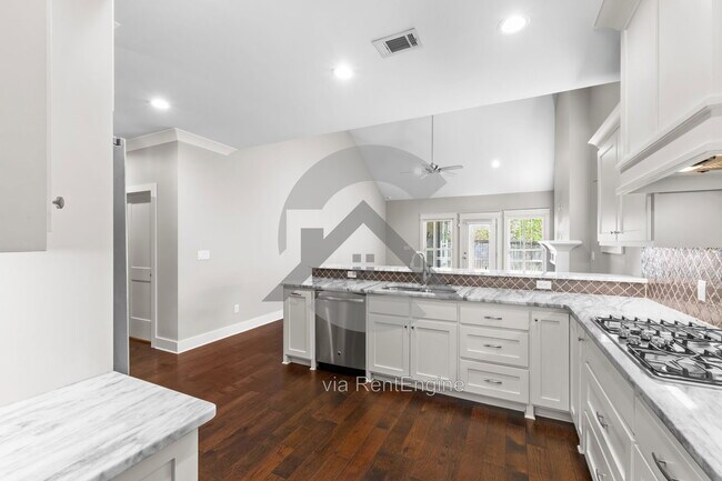 Foto del edificio - 123 Wildcreek Blvd