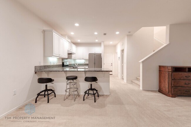 Foto del edificio - 3250 E Yountville Dr