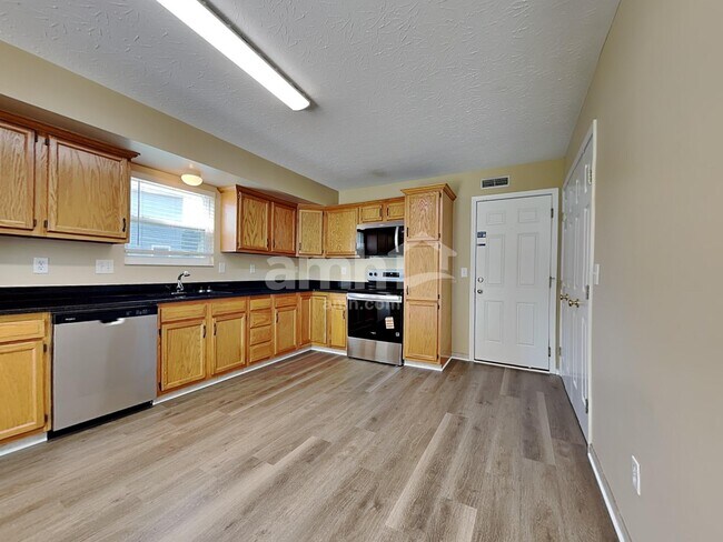 Building Photo - 5974 Marsh Cir