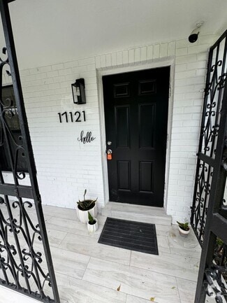 Building Photo - 17121 NW 44th Ave