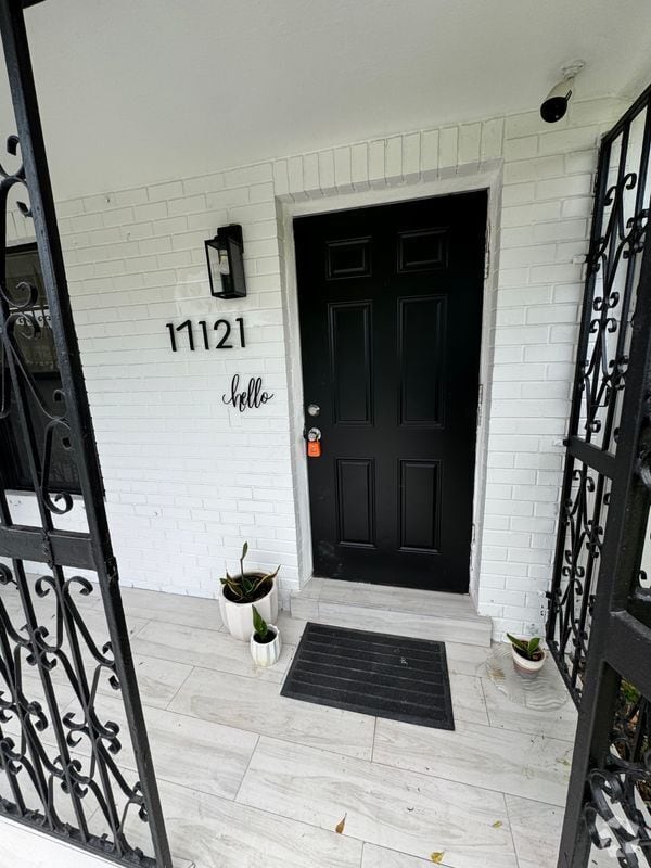 Building Photo - 17121 NW 44th Ave