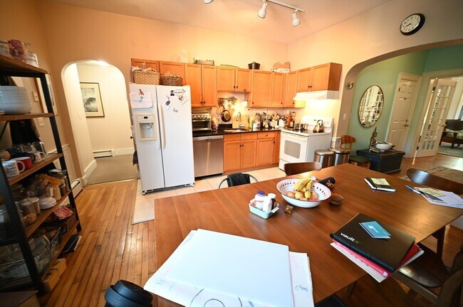 Foto del edificio - 1722 Beacon St