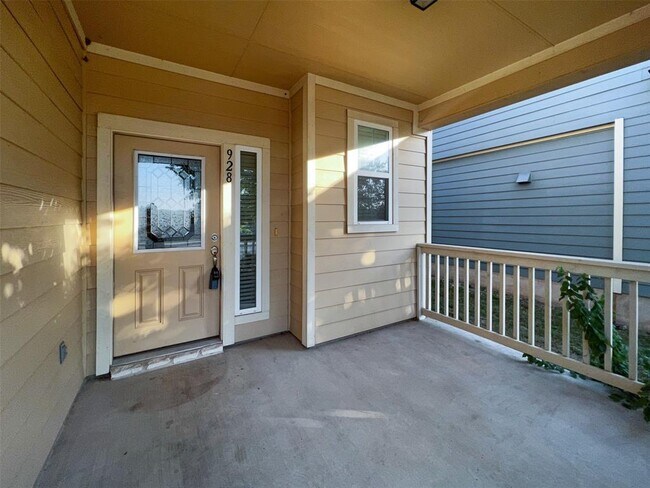 Foto del edificio - 928 Lost Pines Ln