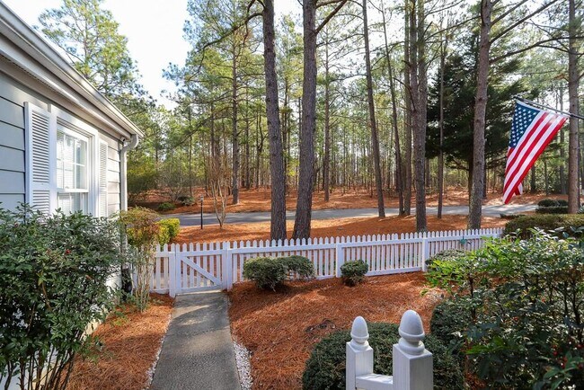 Building Photo - 2703 Wentworth Cir