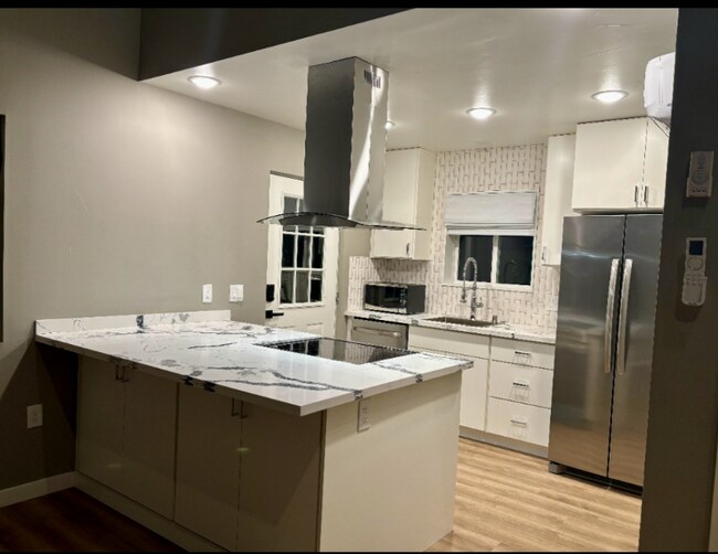 Foto del edificio - 2178 Oakmont St