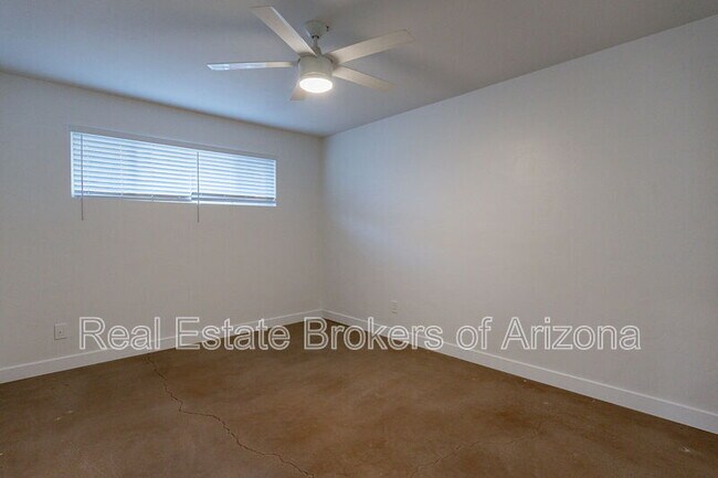 Foto del edificio - 6845 N 15th St