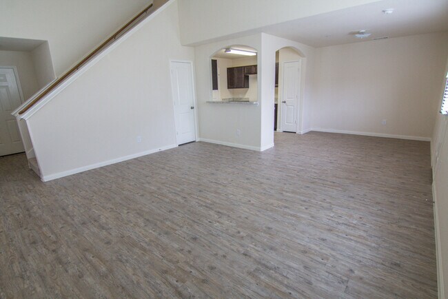 Building Photo - Tesoro Hills - 4927 War Horse Drive, San A...