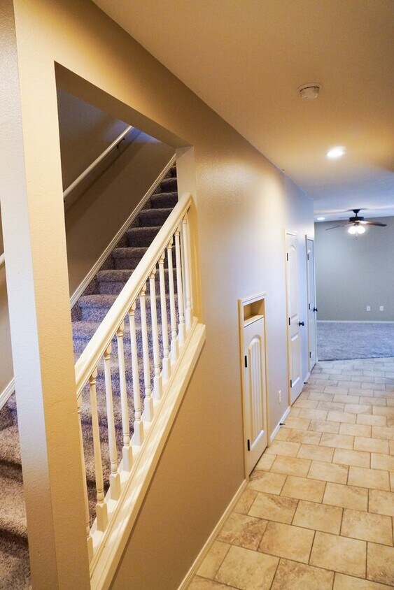 Primary Photo - 3-Bed Duplex w Garage + Fenced Yard