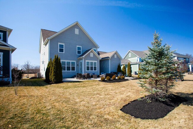 Building Photo - 10652 Arrowwood Dr