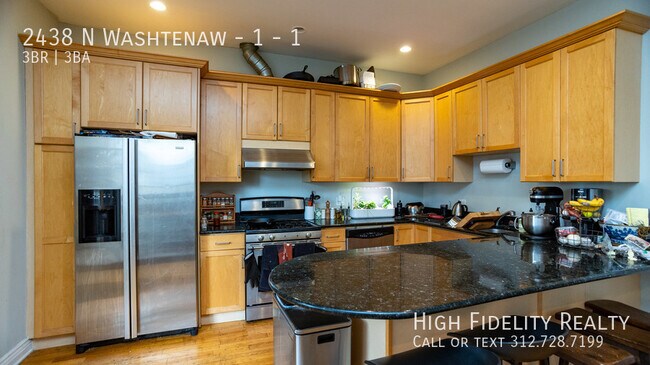 Foto del edificio - 2438 N Washtenaw Ave