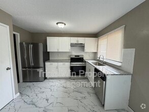 Building Photo - 9533 Winkler Dr