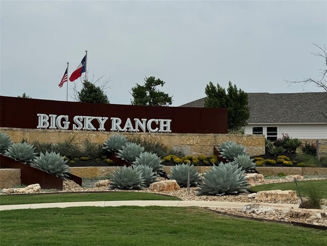 Building Photo - 1021 Lone Peak Wy