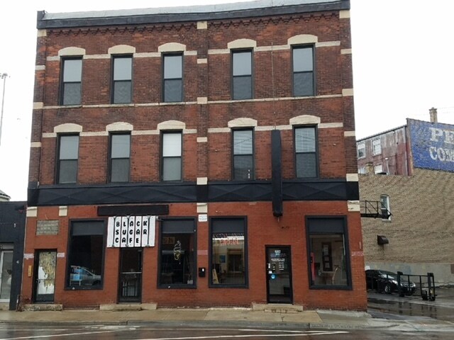 Primary Photo - 2518 S Halsted St