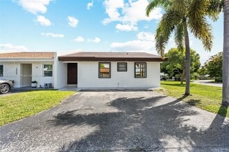 Building Photo - 5402 SW 138th Pl