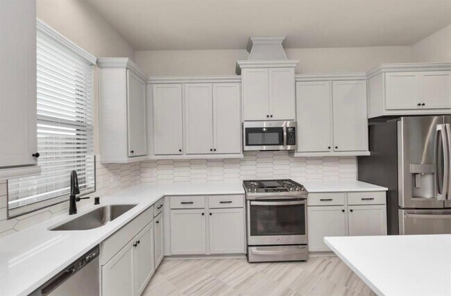 Building Photo - 4906 Carranza Ct