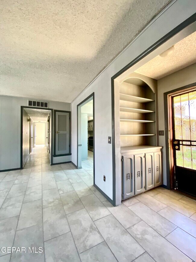 Foto del edificio - 4708 Frankfort Ave