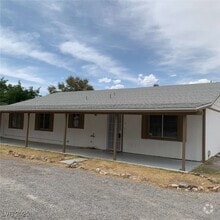 Building Photo - 1420 W Horn Rd