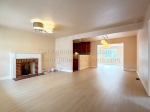 Building Photo - 23940 Carmelita Dr