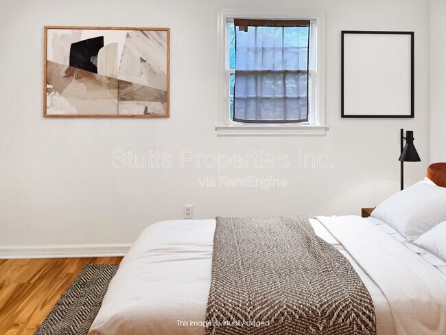 Foto del edificio - 2114 Crestline Dr