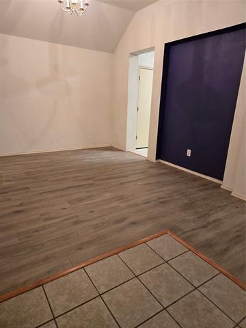 Foto del edificio - 606 Zollman Ct