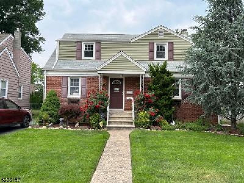 Primary Photo - 65 Ekings Ave