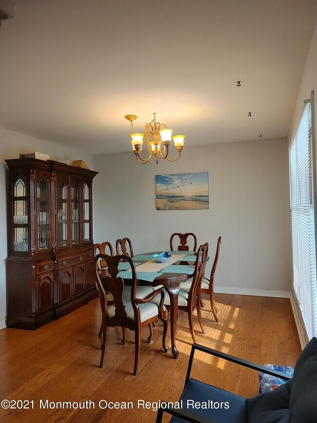 Foto del edificio - 170 Inlet Ave